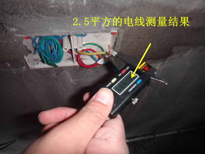 172828cztwt1tbq21gvb2u.jpg