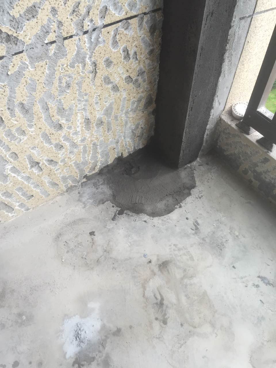 1050657318.jpg
