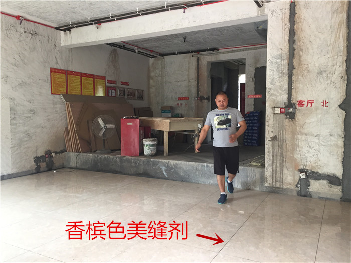 114622fx1dcdp4747chcq2.jpg
