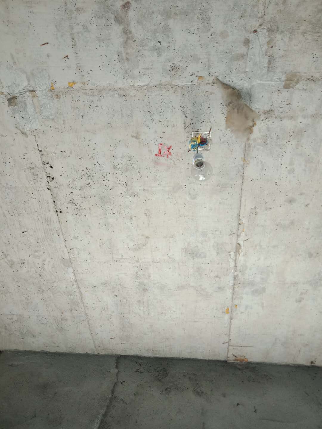 121869137648000420.jpg