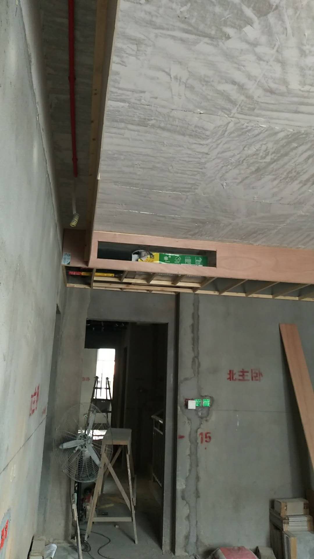 719851166720471425.jpg