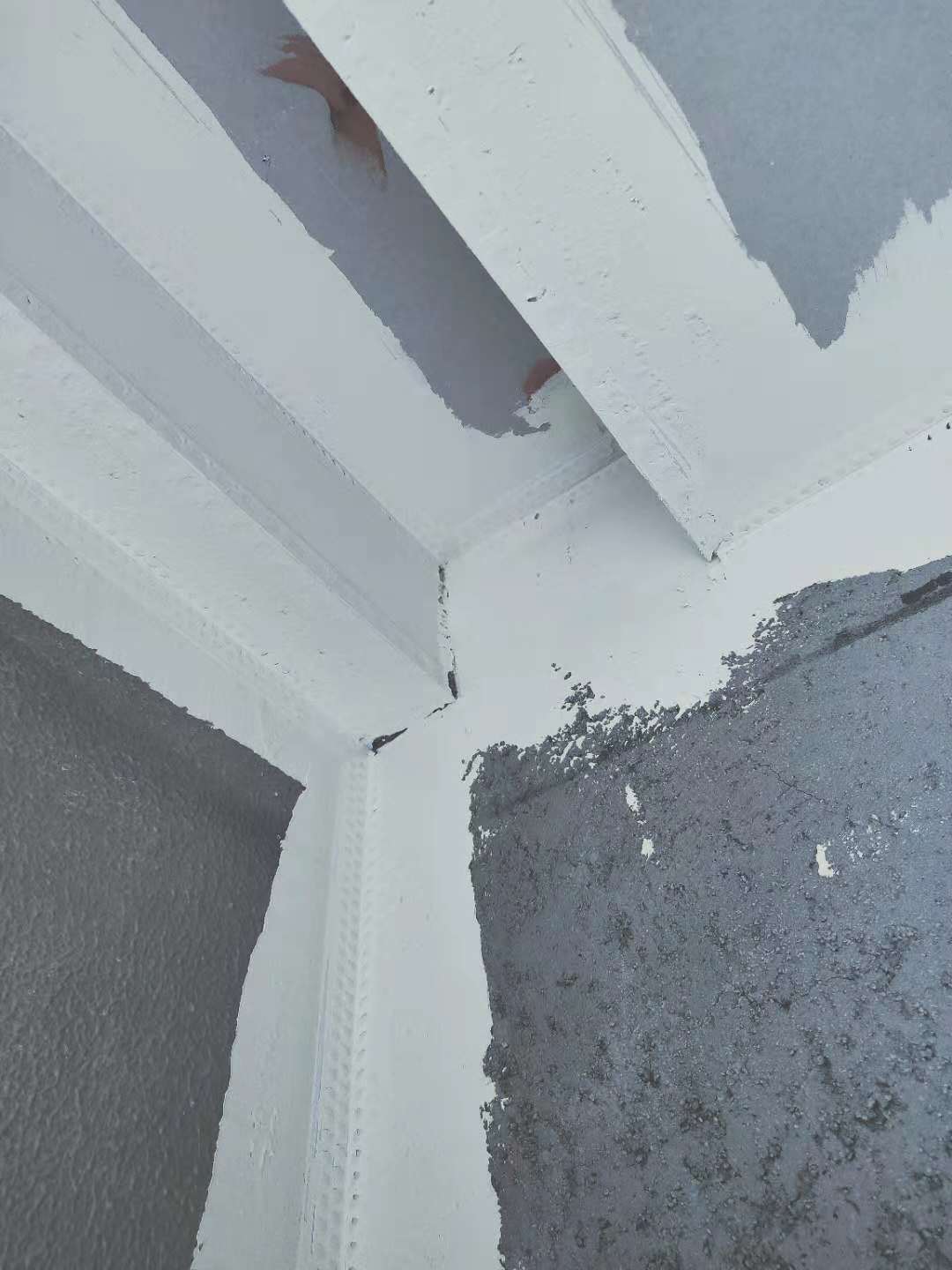 113341kdyf2awlbkuyzzbz.jpg