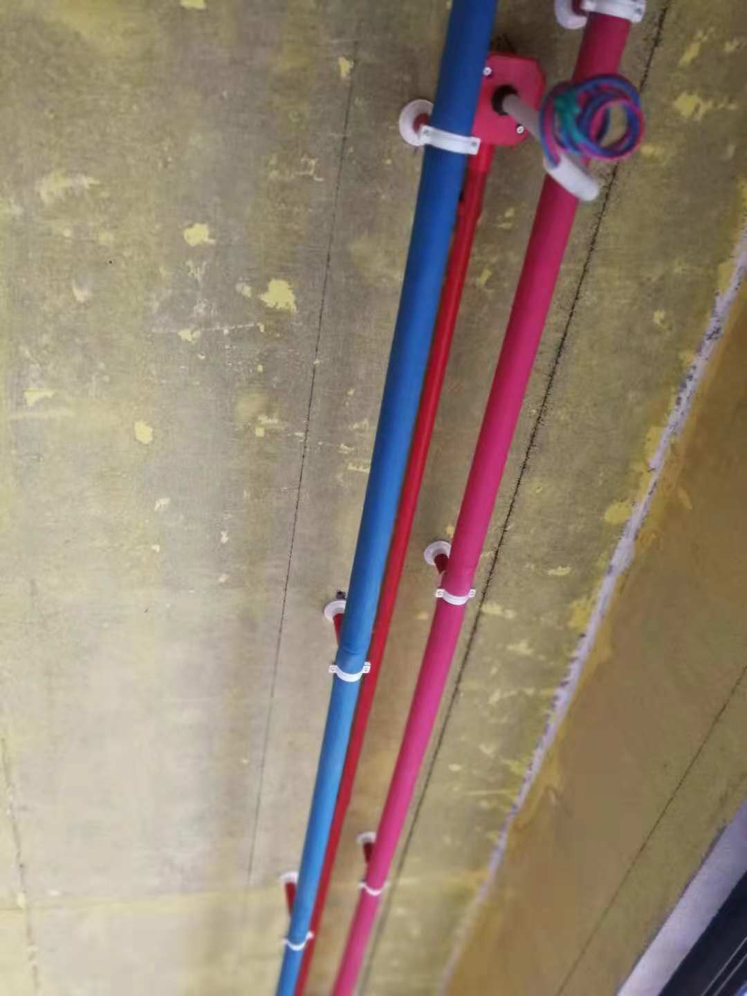 227035218648453400.jpg