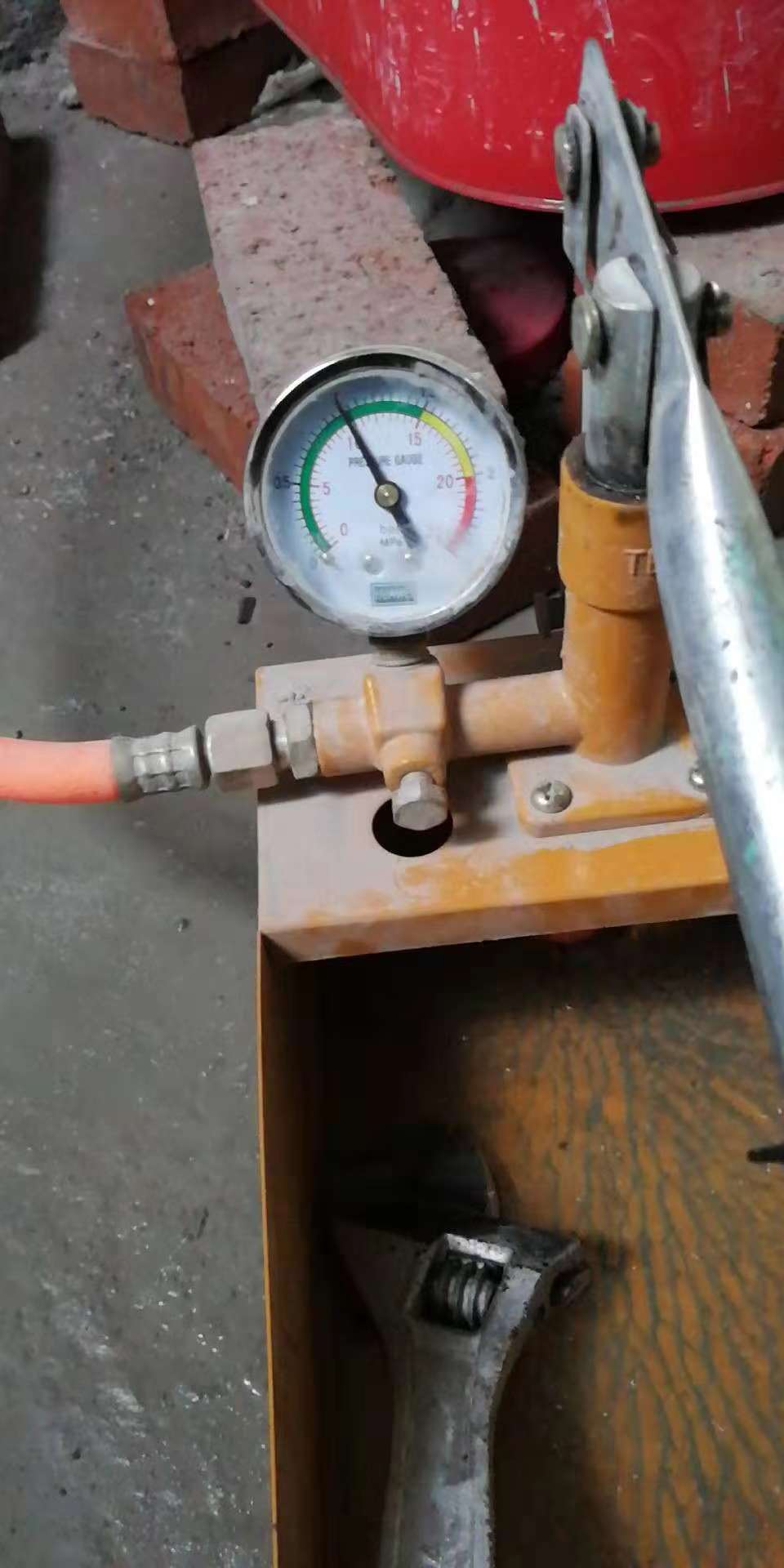 327440413510316100.jpg