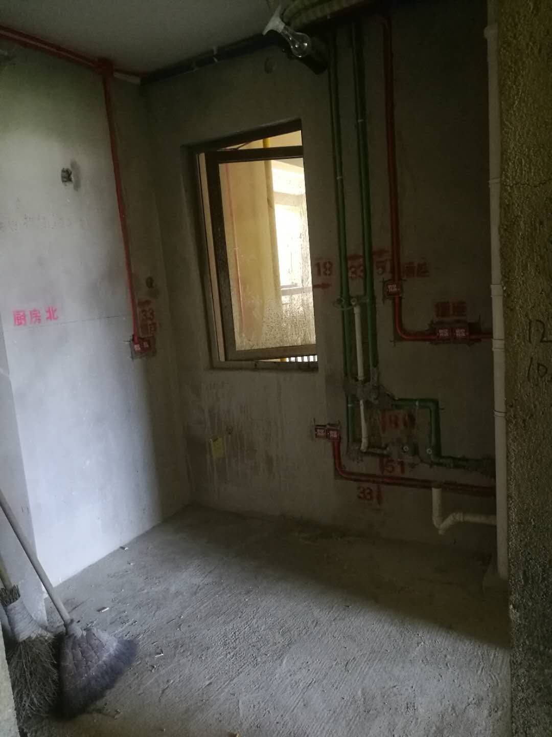 ed37bdc160f222b366de652e86fbe85.jpg