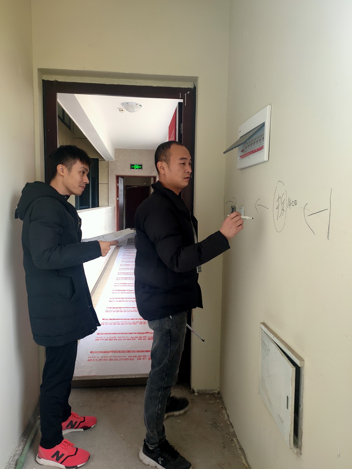 ��ǽ������