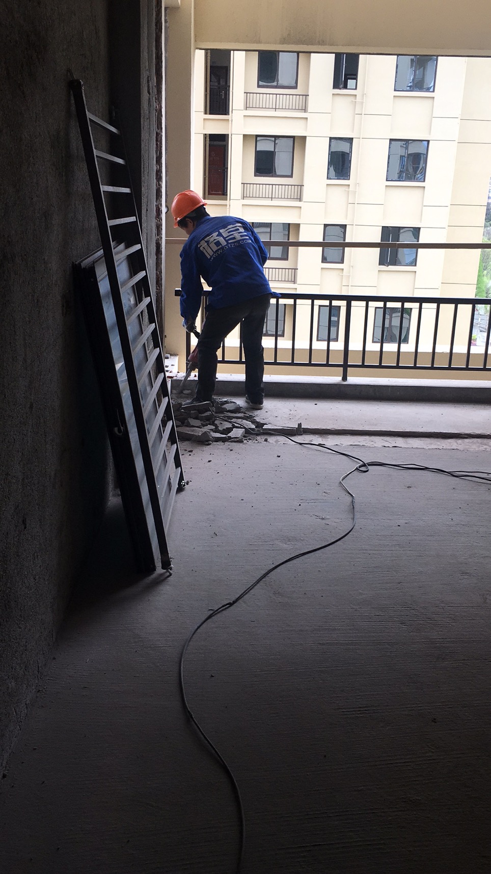 bcfd68b781c1211c432f8ba0722900e.jpg