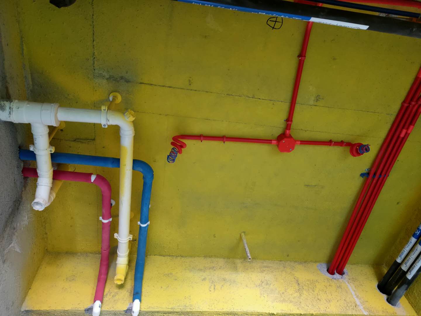 90c455c206a56a69b3251f09a797c07.jpg