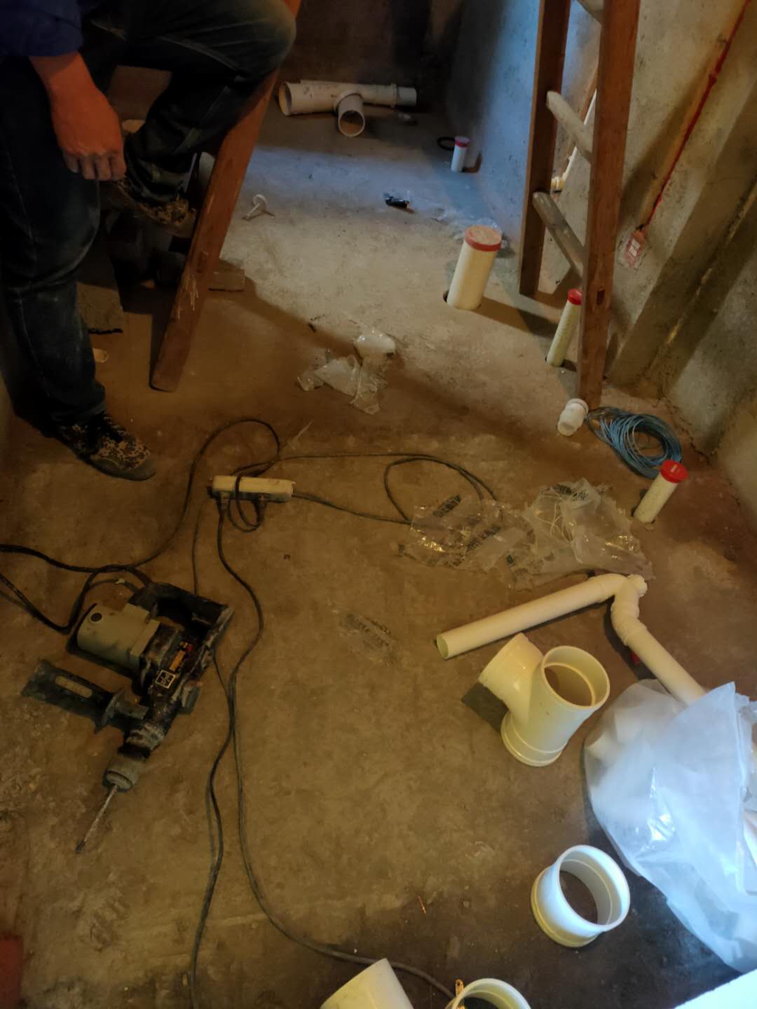 e2c6d23261440f2e2efd5e9ef2966e7.jpg