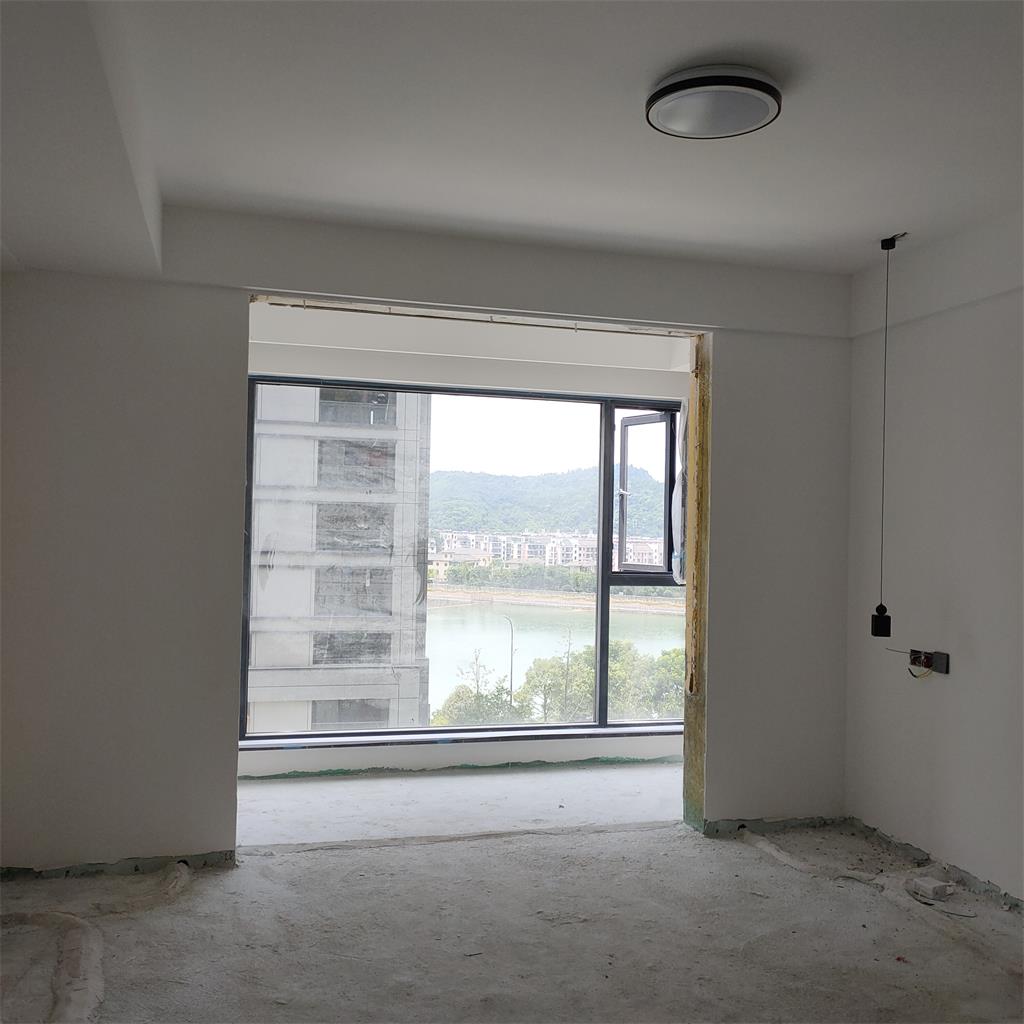 1637cd2870fd9cefa5ce77bae148403.jpg
