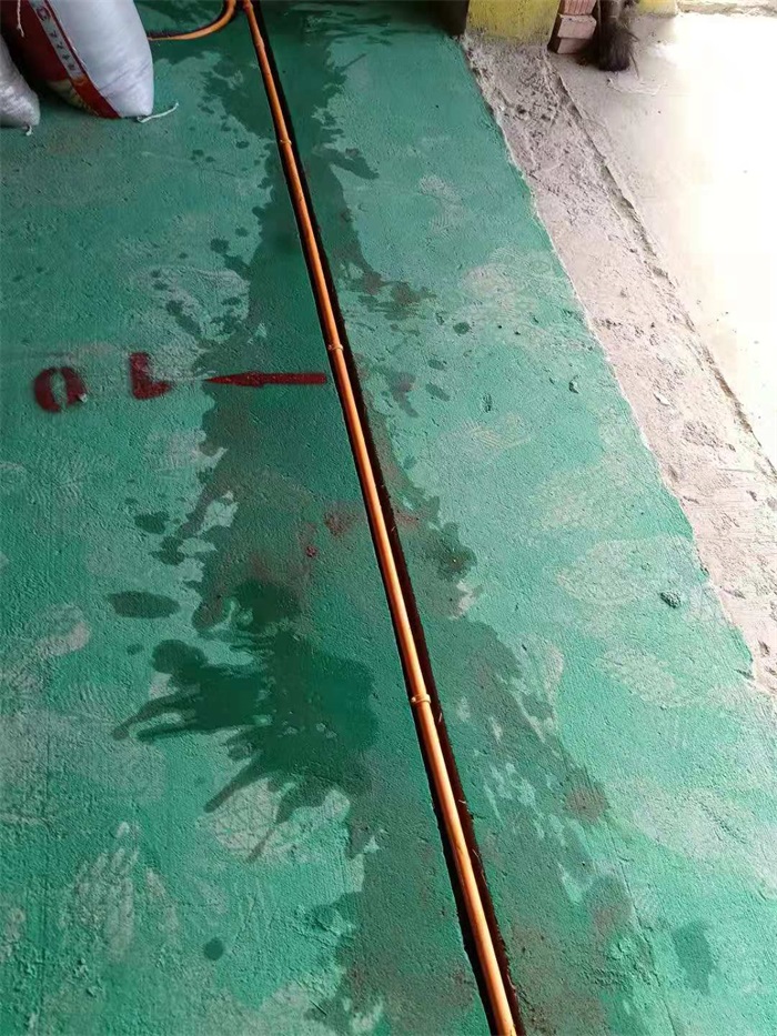 5caf0444558f773ae4e9044e56adc74.jpg