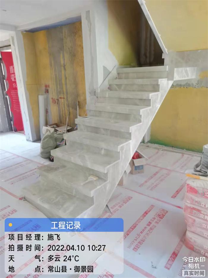 df83cf7fd89fb4fbf11df6cd39c6134.jpg