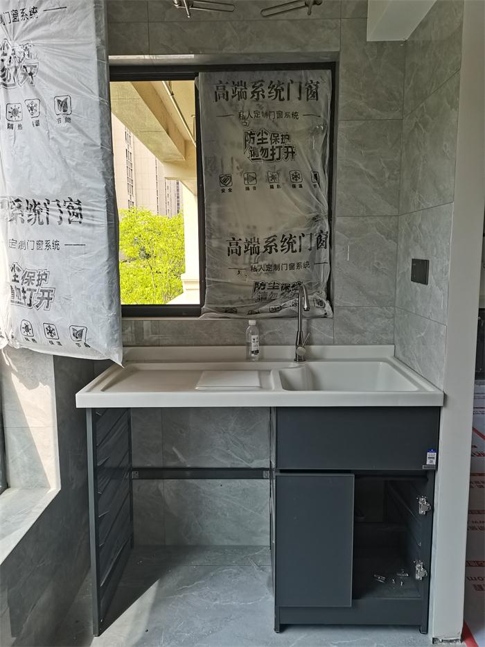 5586cdbff04e1acb1c5905e6dfaaf6c.jpg