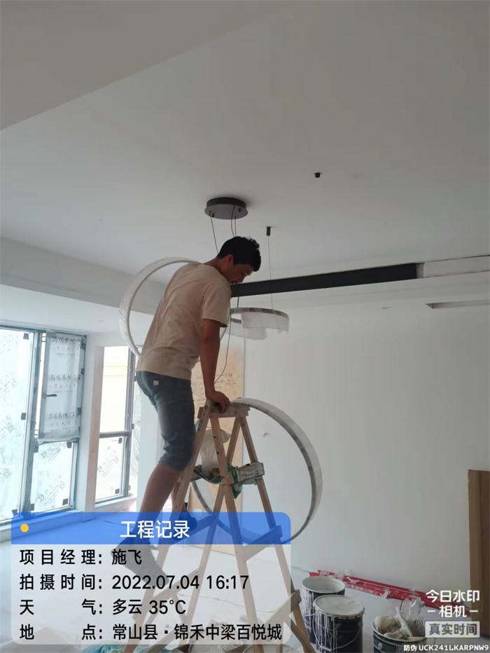 cef51773d239dad1cdbb38fb7a1ed8e.jpg