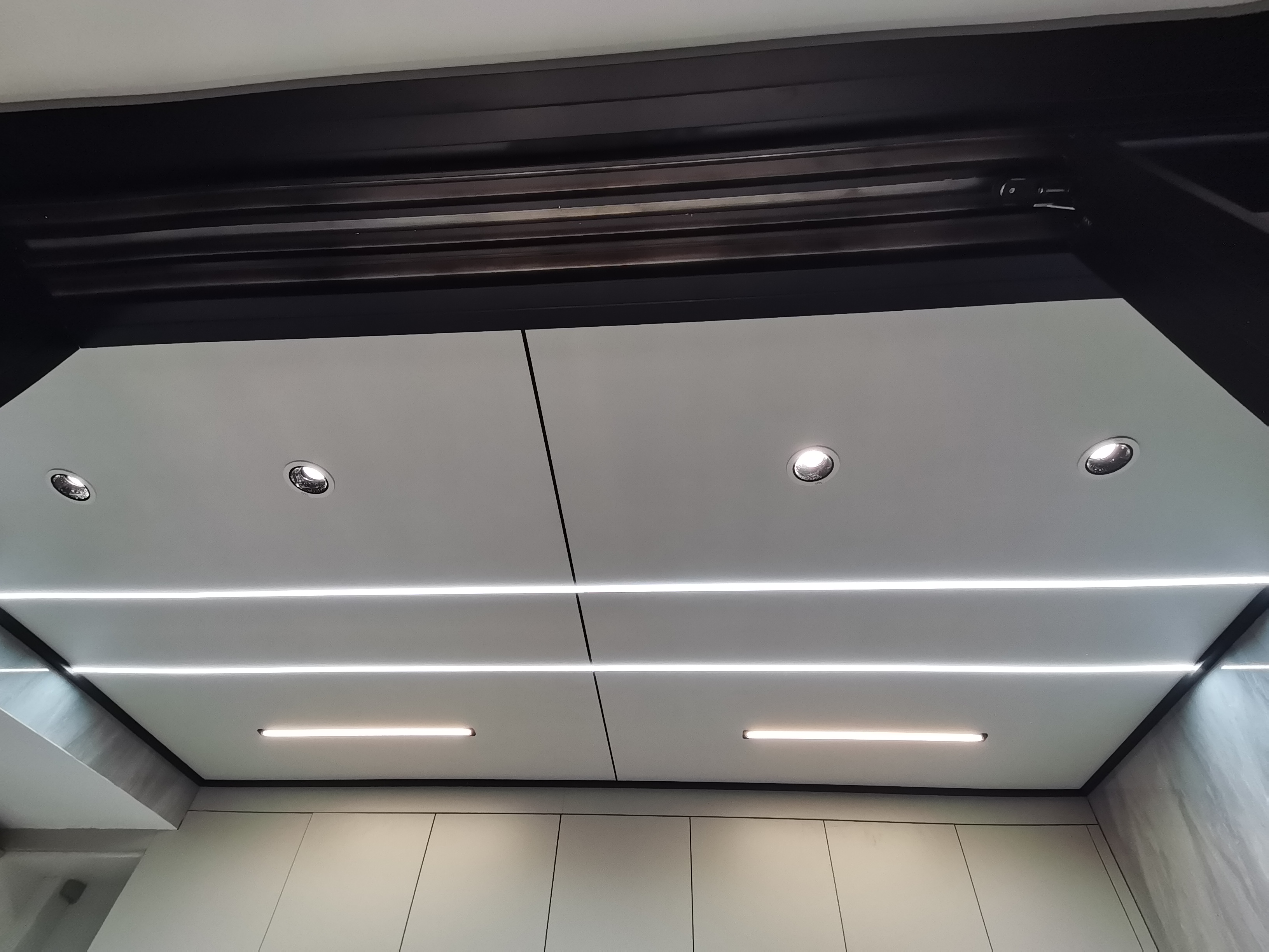 1f4352a7ad31434fc8ae3b841fa4df6.jpg