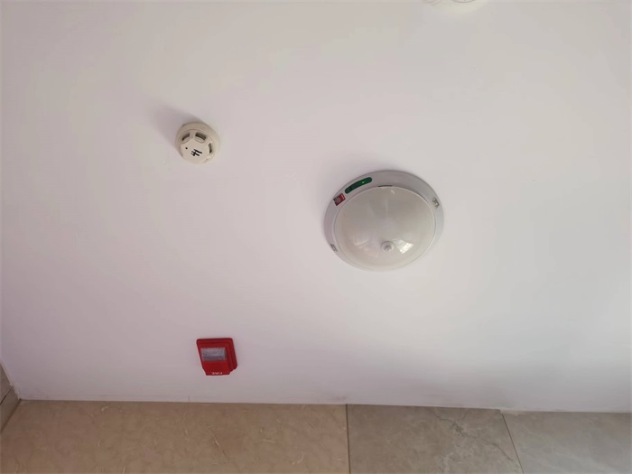8738f7b6477de3ff9419f44898aae33.jpg