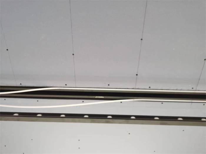 0460c9058e4b4210839fdebbb093c27.jpg