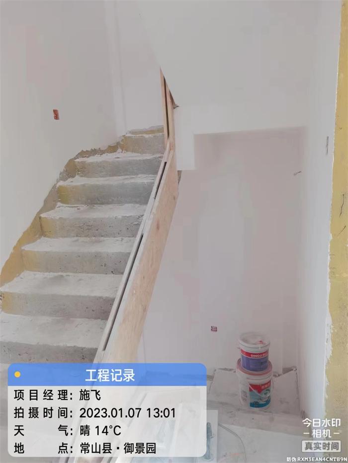 183195bd3c6dae8a37163389429e333.jpg