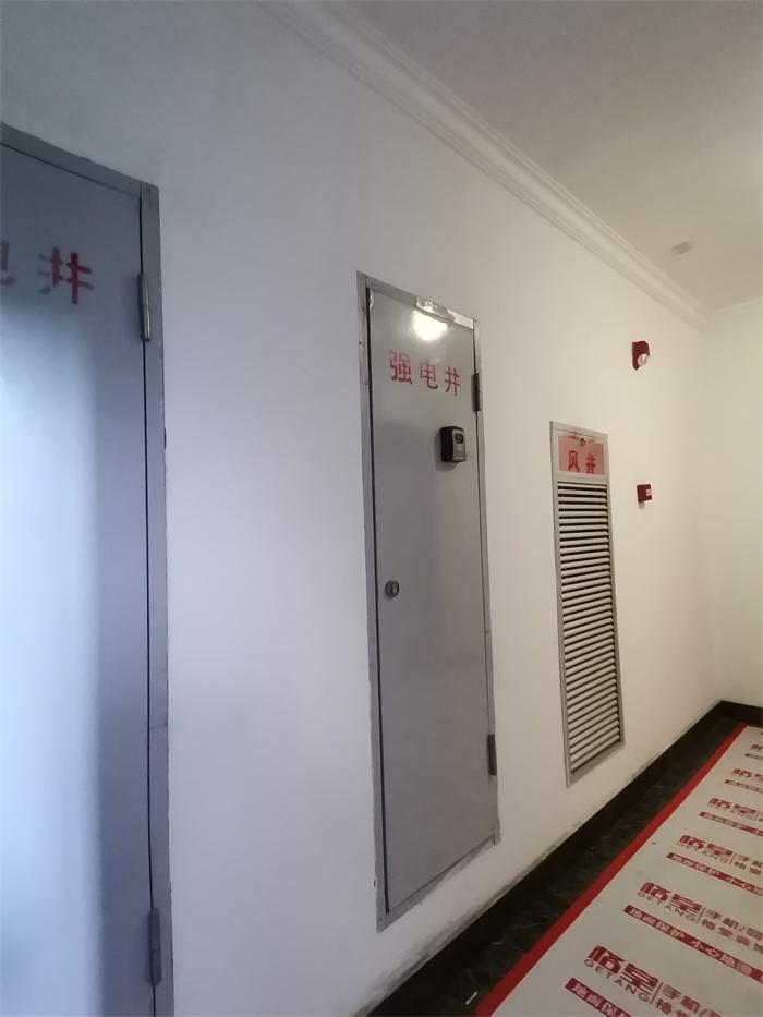 64da41fc6742e00300f05877fb45316.jpg