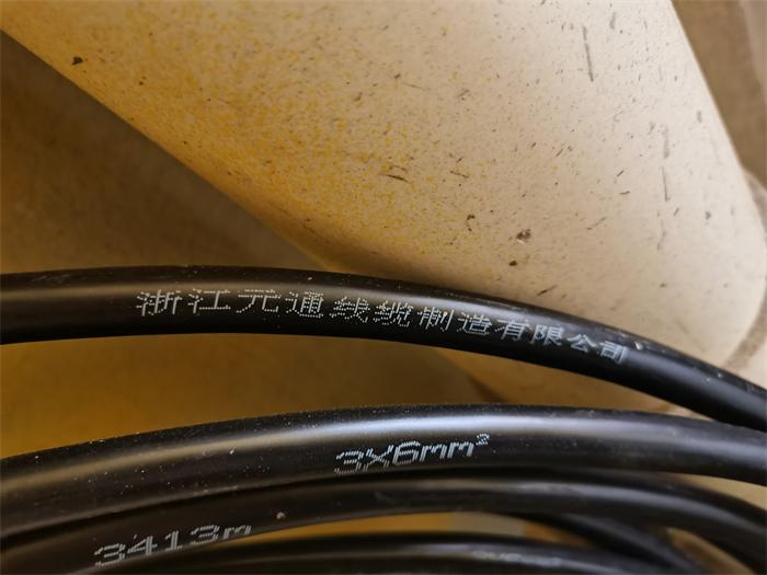 8dd7ecaea170cfe2837b3003104f1cf.jpg