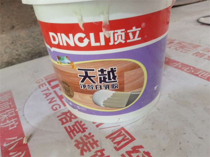 301f70d4a5c84eac93f32d0d5ae706e.jpg