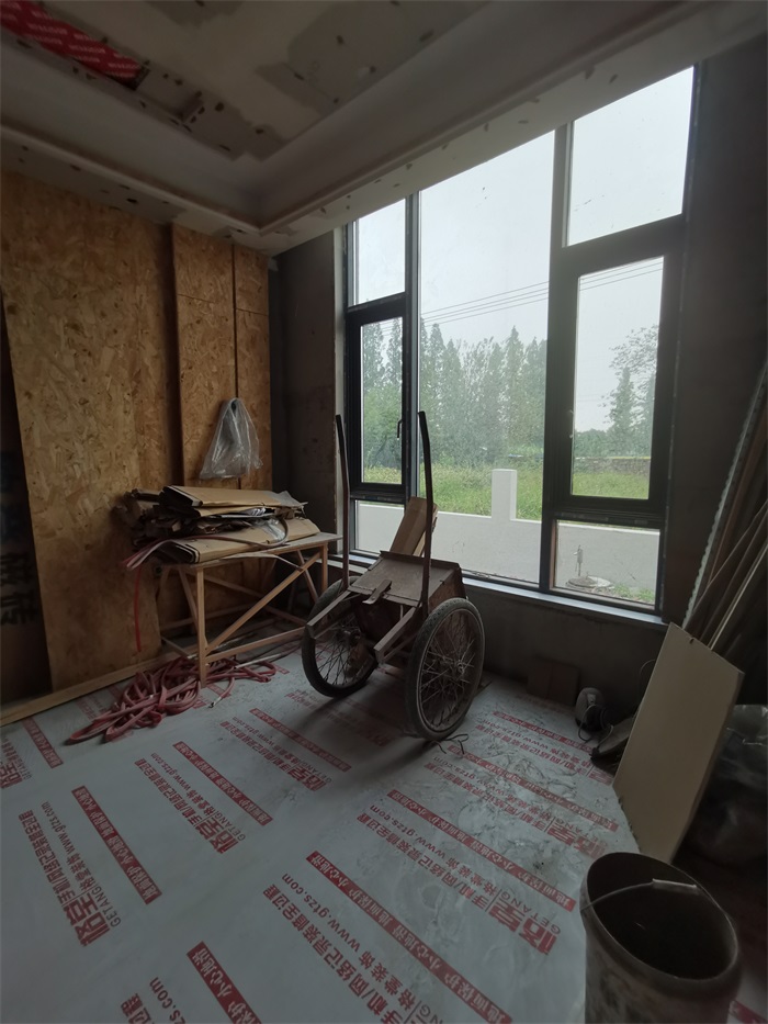 1543d1734df4048bad3120aa83b9c63.jpg