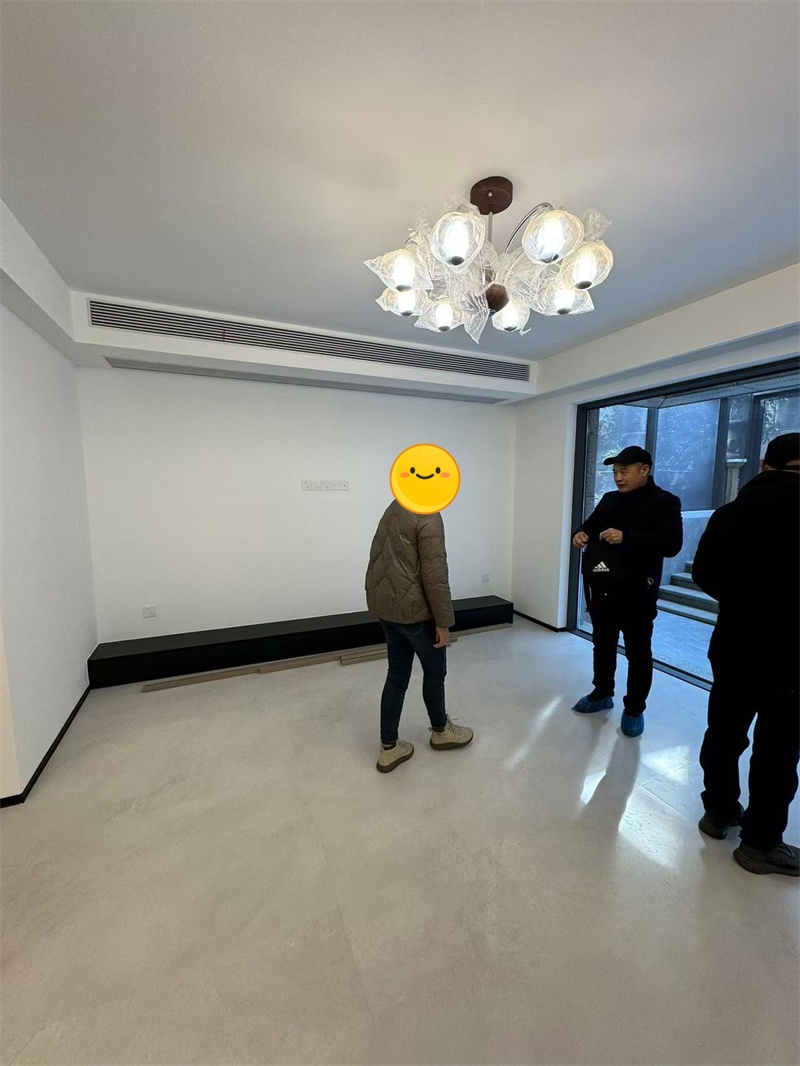 mmexport1735477552308.jpg