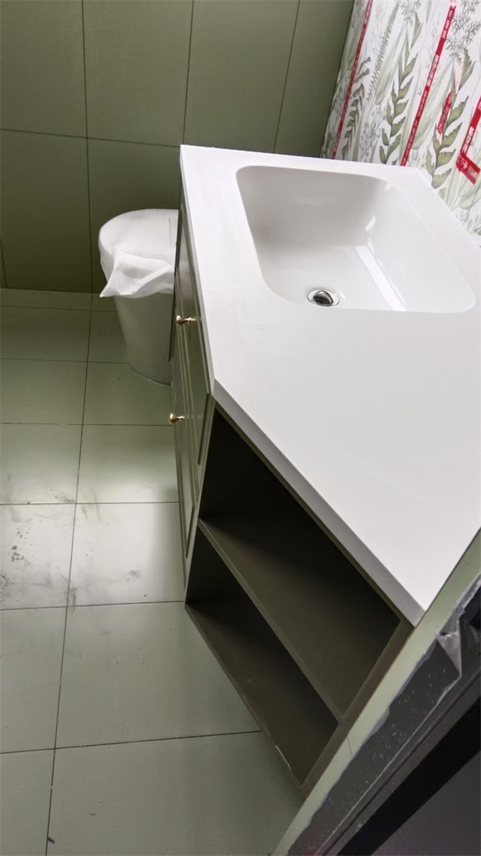 12fbf8ed3094c4d7ba52efe571e58f94.JPG